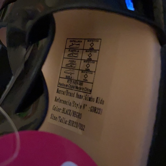 - Gimbokids sandals - Picture 2 of 4